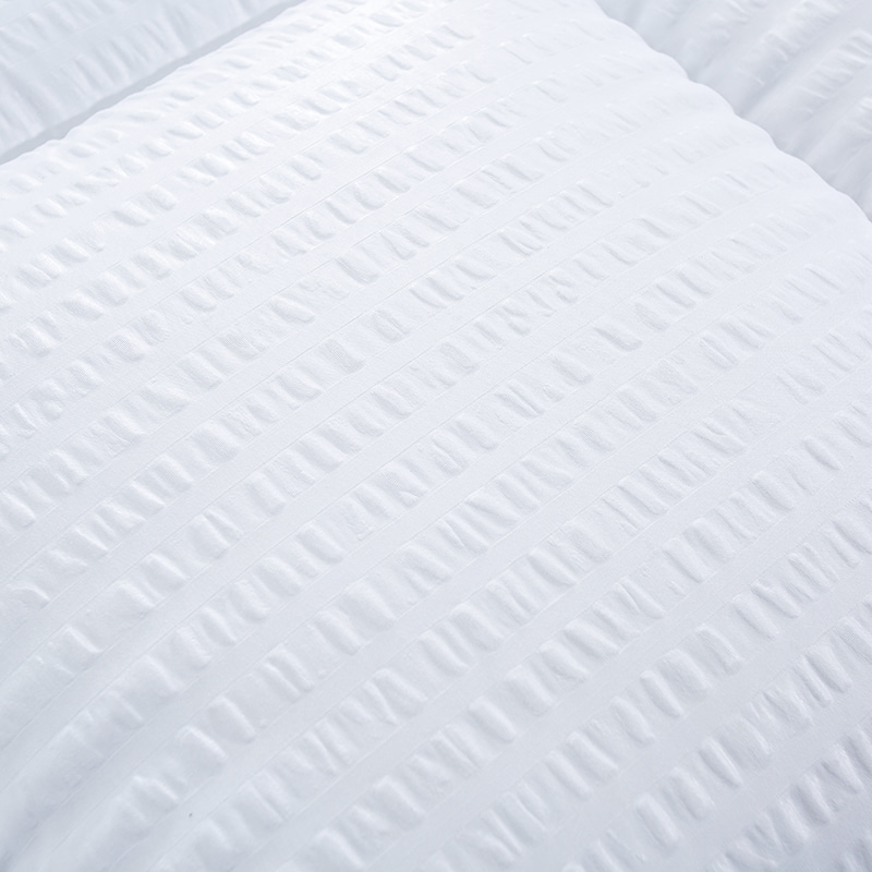Quilted consolator HF2409-002